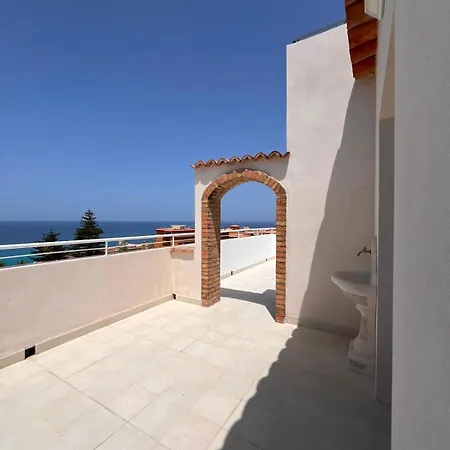 Terrazza Grattacielo Apartament